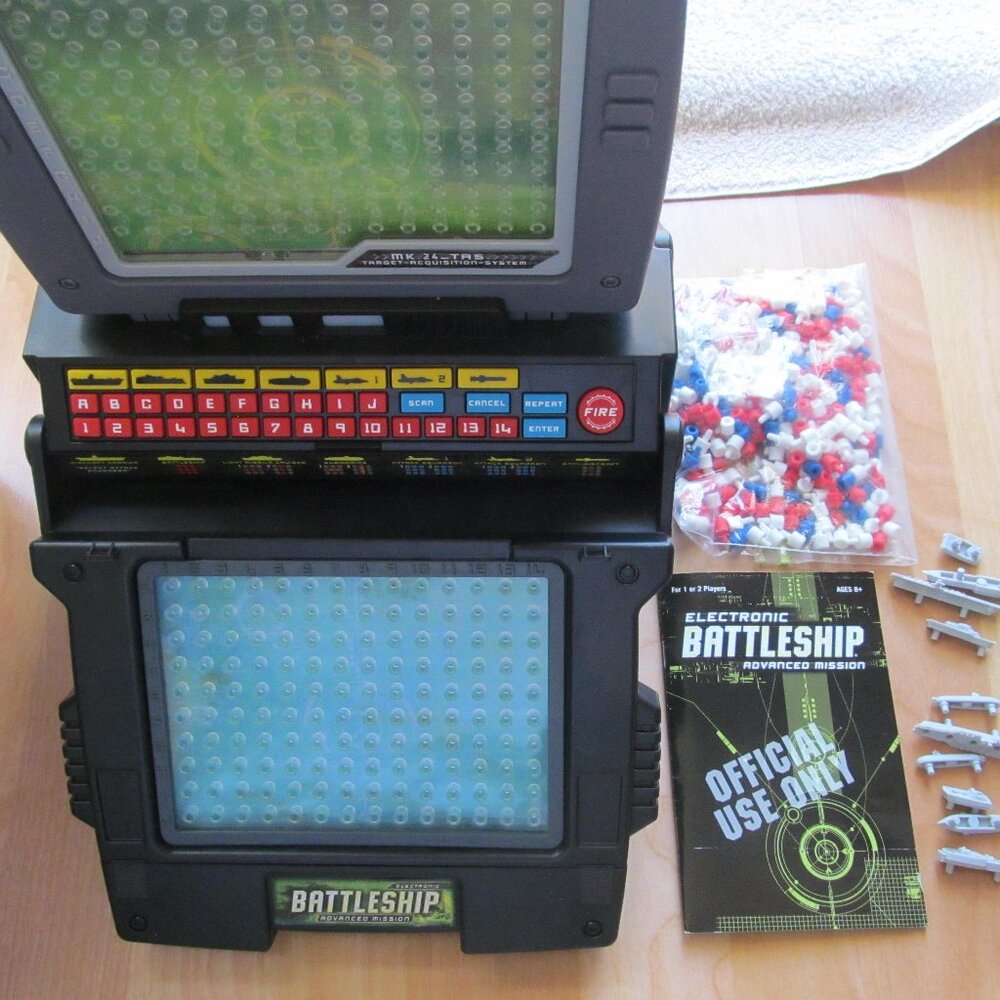 Hasbro Electronic Battleship Board Game 2005